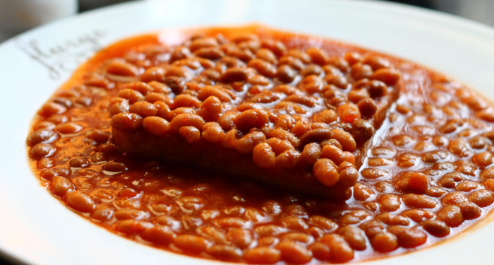Baked beans on toasts at Flury’s