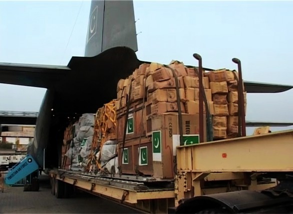 Photo captured from a video released by Pakistan's Inter Services Public Relations (ISPR) on April 26, 2015 shows relief supplies for Nepal earthquake victims at the Chaklala military airbase in Rawalpindi, Pakistan.  (Image source: IANS)
