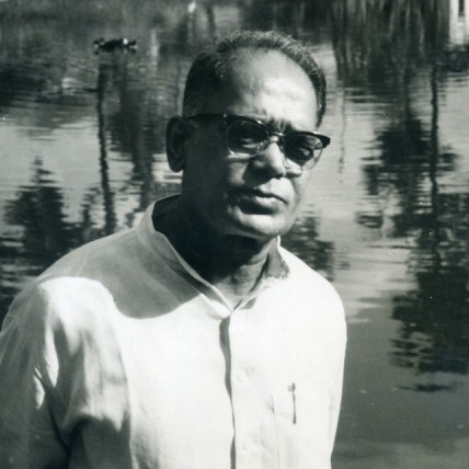 Jayprakash Narayan led the protests against Indira government. | Image courtesy: rmaf.org