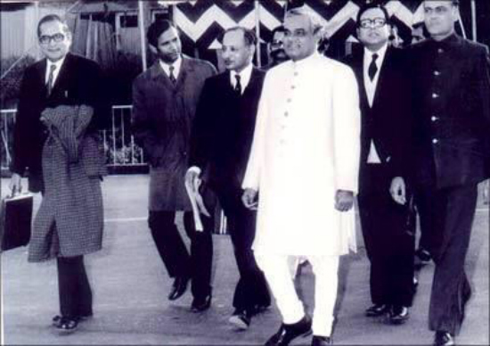 Indu Prakash Singh IFS (extreme left) with former prime minister of India Atal Bihari Vajpayee Image courtesy: Wikipedia