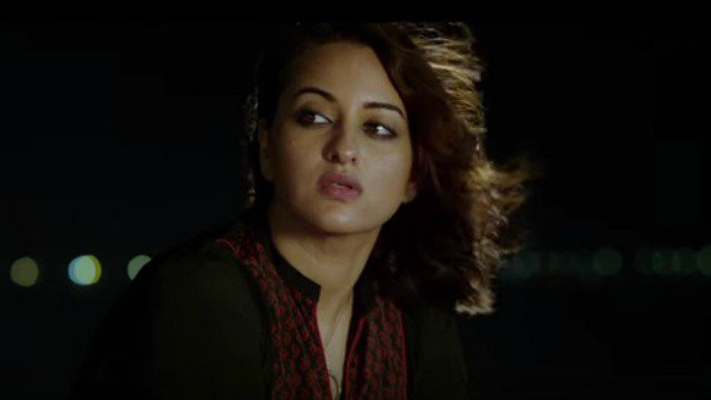 Payback Time Akshay Kumar Promotes Sonakshi Sinhas Akira With A Video